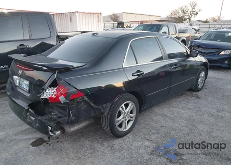 2006 Honda Accord 2.4 Ex z USA, uszkodzony, nr VIN 1HGCM56866A064771